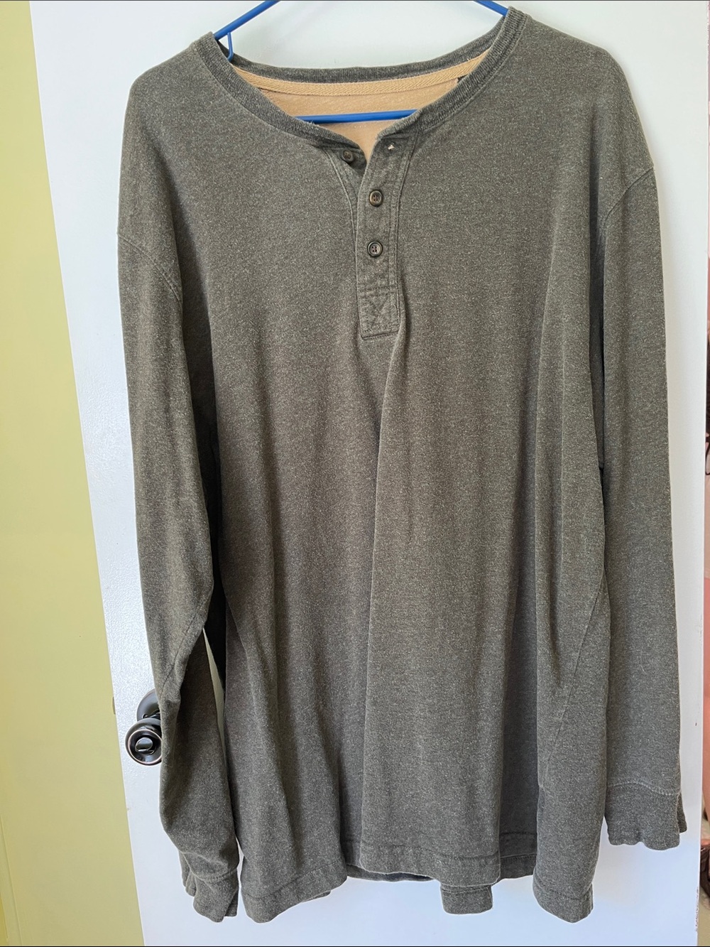 Men's Olive Green Long-Sleeve Henley Shirt